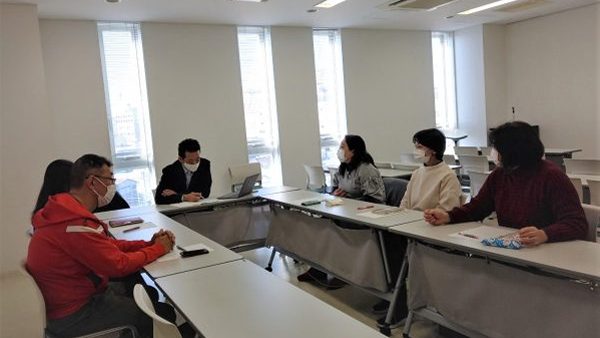 あけぼの学園の酒井先生にアドバイスをいただきました。